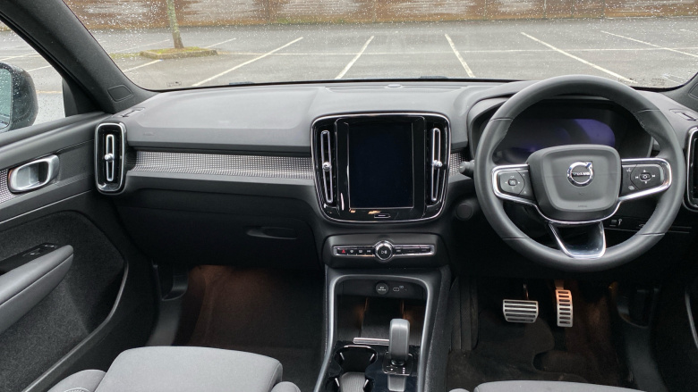 Volvo Xc40 170kW Recharge Plus 69kWh 5dr Auto Electric Estate